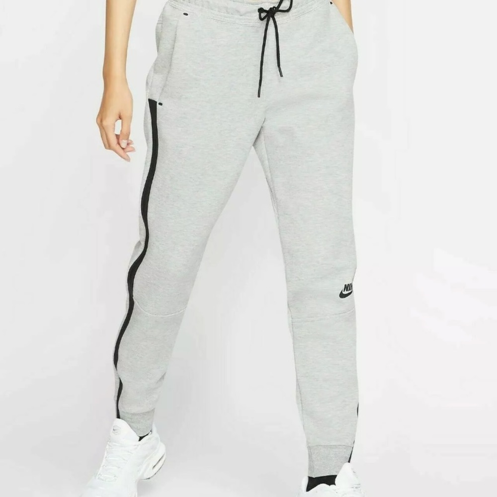 Nike Sportswear Tech Fleece Pants Grey Black Women